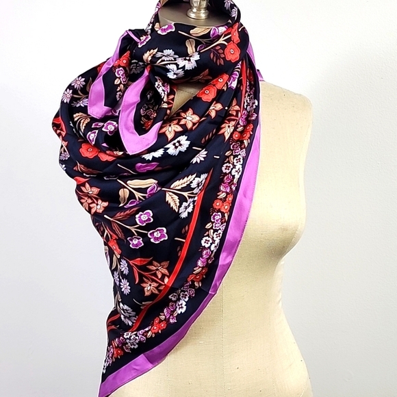ANN TAYLOR Purple Square Floral Silk Scarf, Head Neck Shoulder NWT, sz 42"x42" - Picture 1 of 6